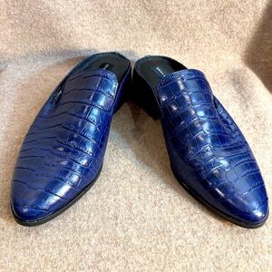 STEVE MADDEN Sz 6.5 Blue Crocodile Pattern Slip On Pointy Toe Leather Mules